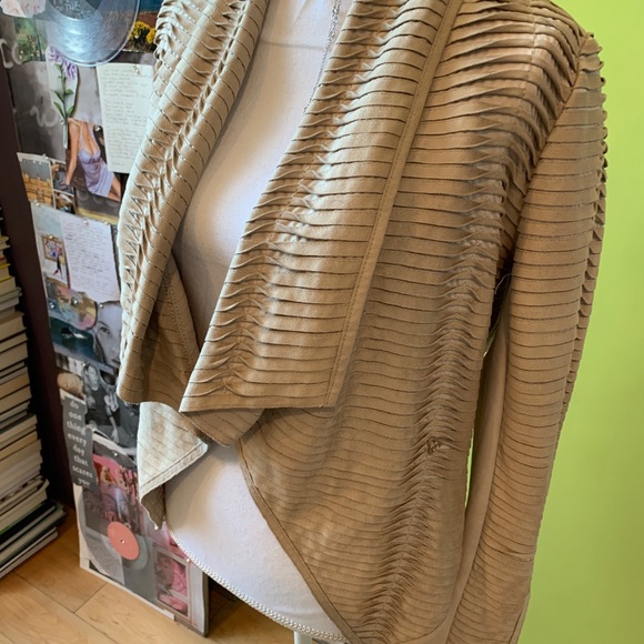 Suede jacket - Picture 2 of 8